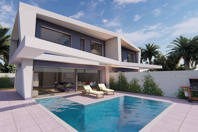 Foto 1 de Casa nova en venda a Gran Alacant de 3 habitacions amb piscina