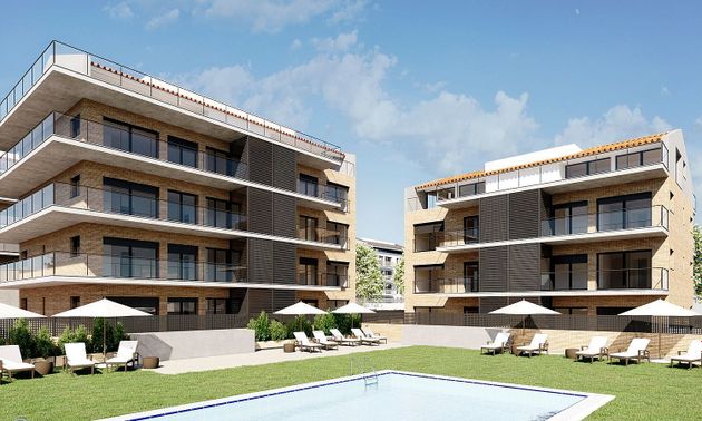 Foto 2 de Piso nuevo en venta en calle Creu de Terme de 4 habitaciones con piscina y ascensor