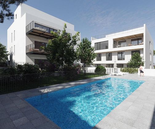 Foto 1 de Venta de piso nuevo en calle Matías Turrión de 5 habitaciones con piscina y jardín