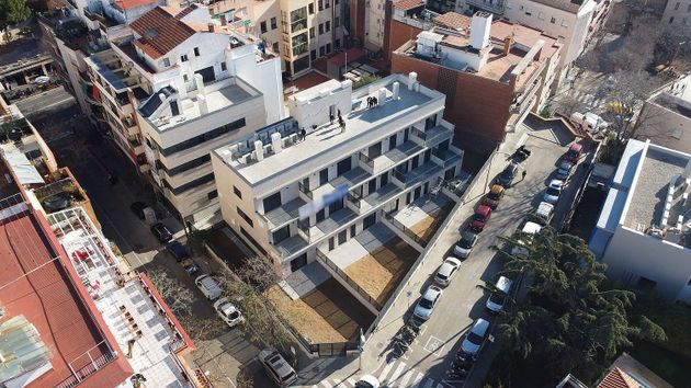 Foto 1 de Venta de piso nuevo en calle Estoril de 2 habitaciones con ascensor