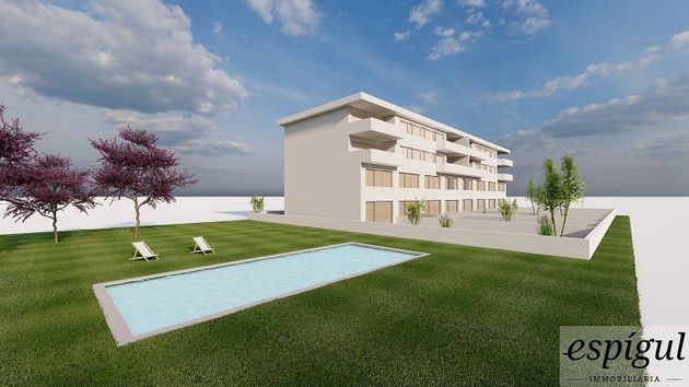Foto 2 de Pis nou en venda a calle Montilivi de 4 habitacions amb piscina i aire acondicionat
