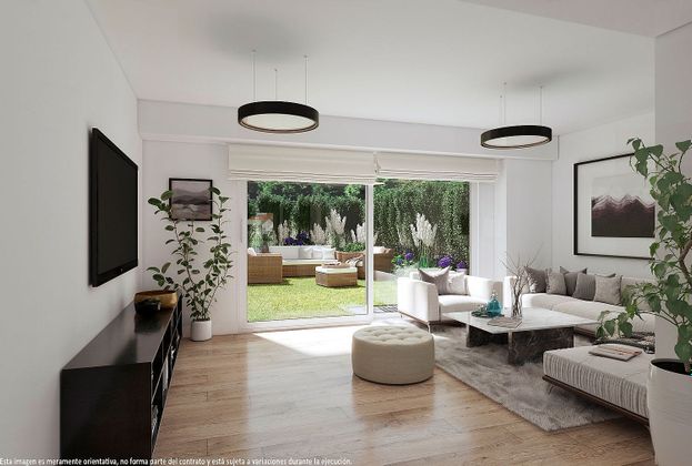 Foto 2 de Casa nova en venda a calle Valle del Roncal de 3 habitacions amb jardí