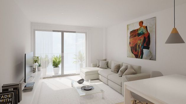 Foto 2 de Venta de piso nuevo en calle Sant Joan de 3 habitaciones con piscina y jardín