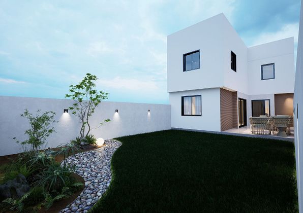 Foto 1 de Venta de casa nueva en calle Almendrales de 3 habitaciones con jardín y aire acondicionado