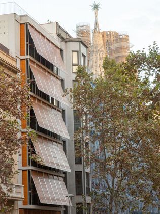 Foto 1 de Pis nou en venda a calle Sardenya de 1 habitació amb aire acondicionat i ascensor