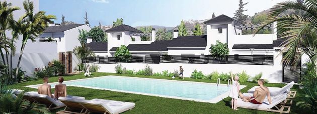 Foto 1 de Venta de casa nueva en calle La Faenera Bda El Puente de 4 habitaciones con piscina y jardín