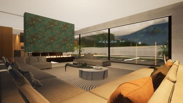 Foto 1 de Casa nova en venda a calle De la Tramontana de 6 habitacions amb piscina i jardí