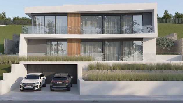 Foto 2 de Casa nueva en venta en Vallpineda - Santa Bàrbara de 5 habitaciones con jardín