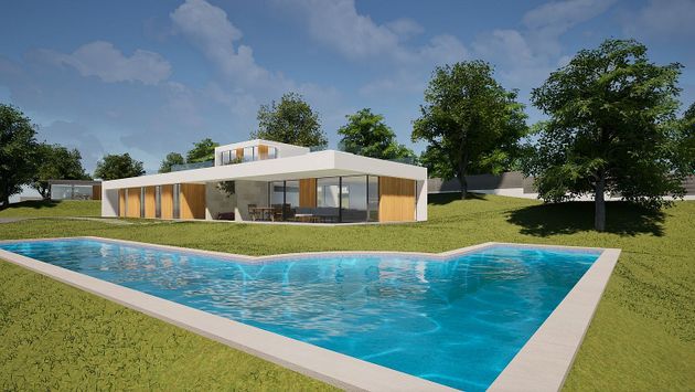 Foto 1 de Casa nueva en venta en calle Moli de Vent de 4 habitaciones con piscina y jardín