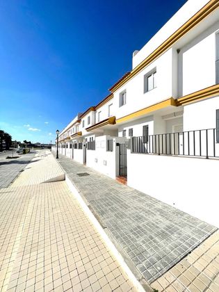 Foto 1 de Casa nueva en venta en calle Rocio Vega de 3 habitaciones y 216 m²