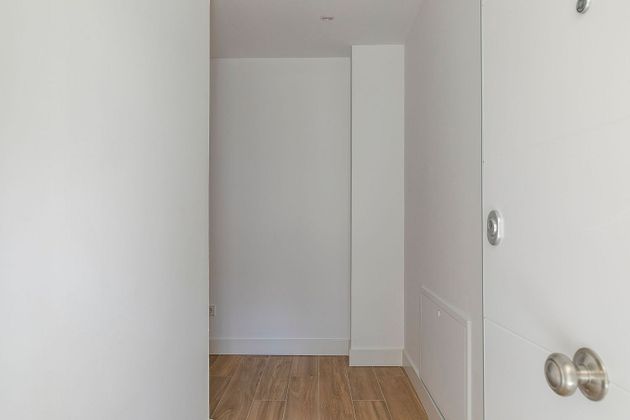 Foto 1 de Venta de piso nuevo en calle Almíbar de 2 habitaciones con aire acondicionado y ascensor