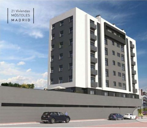 Foto 2 de Venta de piso nuevo en calle De Simón Hernández de 3 habitaciones con piscina y ascensor