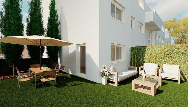 Foto 1 de Venta de piso nuevo en calle De Lo Cortao de 2 habitaciones con piscina y jardín
