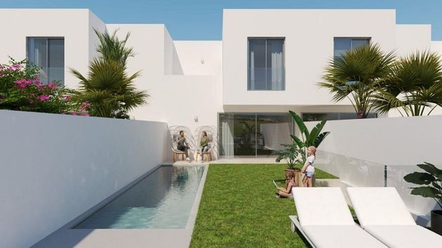 Foto 1 de Casa nova en venda a calle Vicario Juan Artiles de 3 habitacions amb jardí