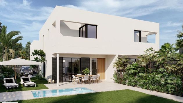 Foto 1 de Casa nova en venda a urbanización Son Ramonell de 3 habitacions amb piscina i jardí