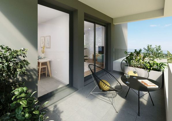 Foto 2 de Venta de piso nuevo en calle Del Este Km de 2 habitaciones con piscina y jardín