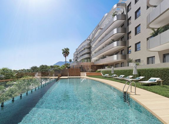 Foto 2 de Pis nou en venda a calle Jose María Amado Arniches de 3 habitacions amb piscina i ascensor