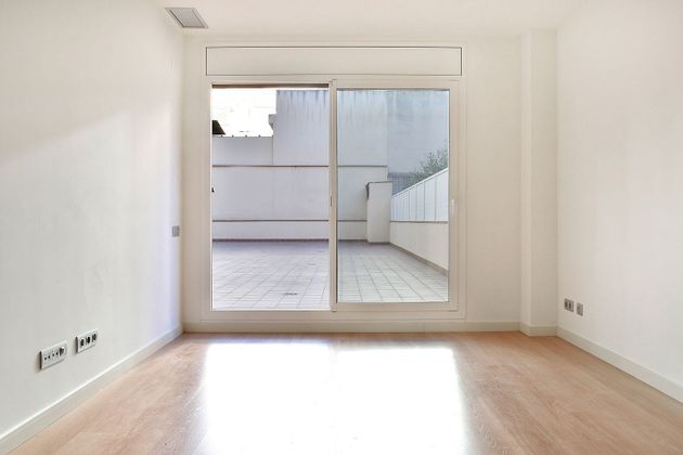 Foto 1 de Piso nuevo en venta en calle Narcis Monturiol de 4 habitaciones con ascensor