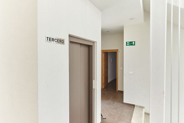 Foto 2 de Venta de piso nuevo en calle Francisco Coello Con Pilar de la Imprenta de 3 habitaciones con ascensor