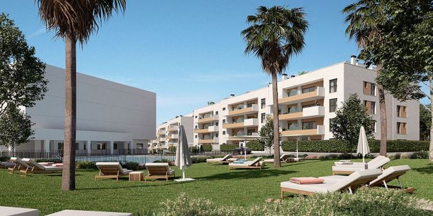 Foto 1 de Pis nou en venda a calle Juegos Olímipicos de 2 habitacions amb piscina i jardí