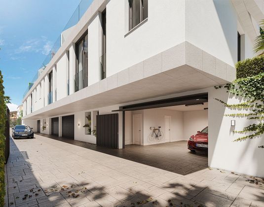 Foto 2 de Casa nova en venda a calle Miramar de 3 habitacions amb piscina i jardí