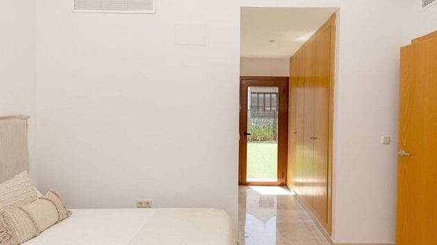 Foto 1 de Casa nueva en venta en Casares de 2 habitaciones con jardín y aire acondicionado