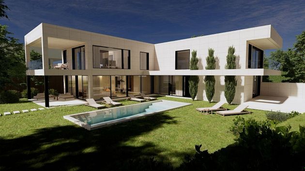 Foto 2 de Casa nueva en venta en calle Del Camino Ancho de 6 habitaciones con piscina y jardín