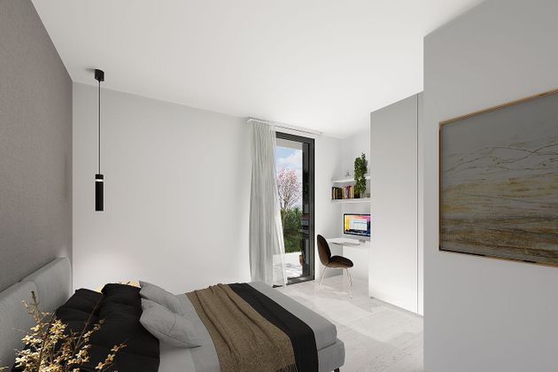 Foto 2 de Piso nuevo en venta en calle Vall Daran de 3 habitaciones con jardín y aire acondicionado