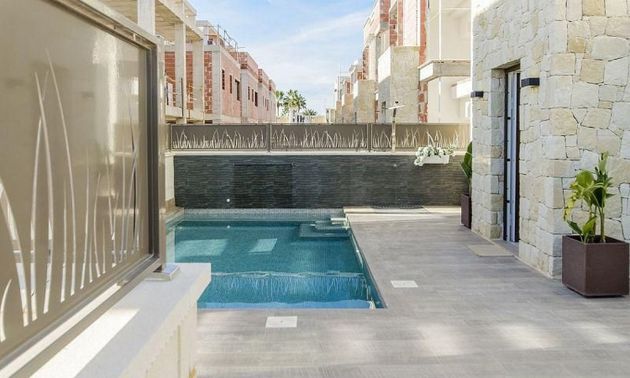 Foto 2 de Casa nueva en venta en Ciudad Quesada de 3 habitaciones con piscina y jardín