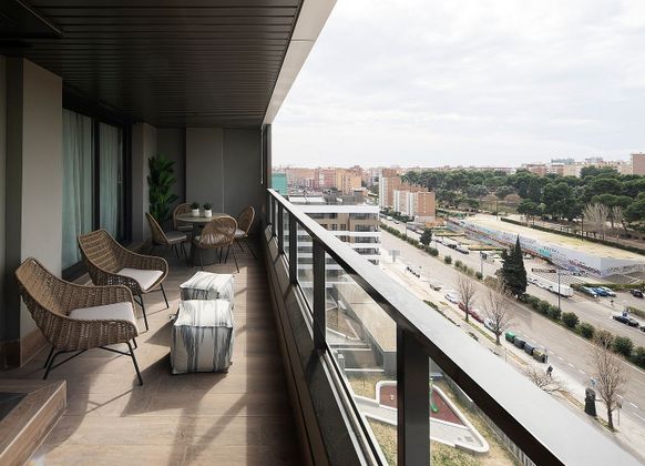 Foto 1 de Pis nou en venda a calle Navarra de 4 habitacions amb piscina i ascensor