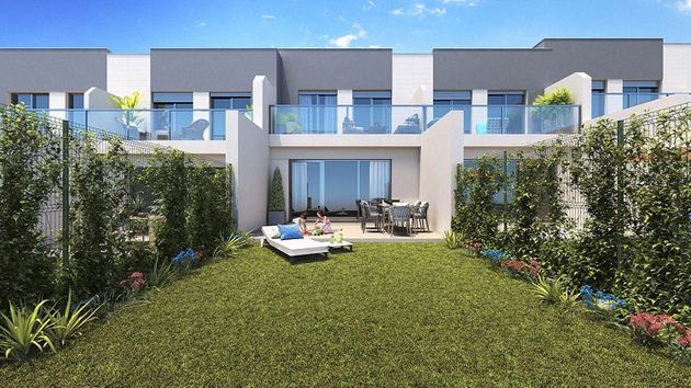 Foto 1 de Casa nueva en venta en Crta. De la Sierra de 3 habitaciones con piscina y jardín