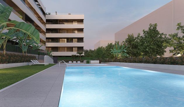 Foto 2 de Pis nou en venda a calle De la Llosa de 3 habitacions amb piscina i jardí