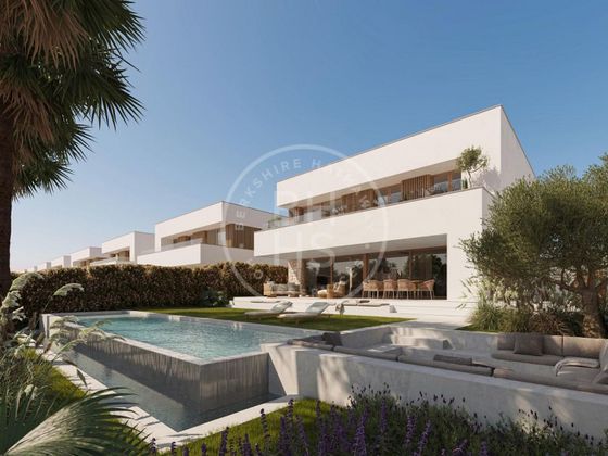 Foto 1 de Casa nova en venda a Vallpineda - Santa Bàrbara de 5 habitacions amb piscina i jardí