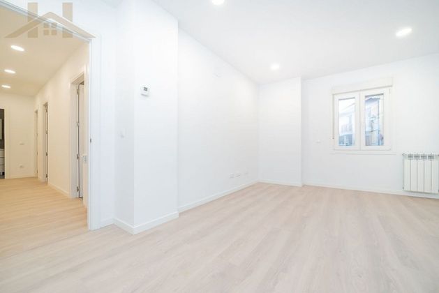 Foto 1 de Venta de piso nuevo en calle Alto Los Leones de 3 habitaciones y 86 m²