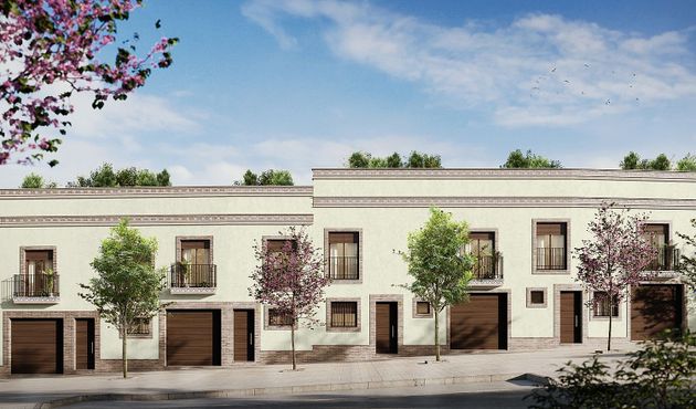 Foto 1 de Casa nova en venda a calle Arahal de 4 habitacions i 143 m²