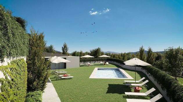 Foto 1 de Venta de casa nueva en calle Prado Rebollos de 4 habitaciones con piscina y jardín