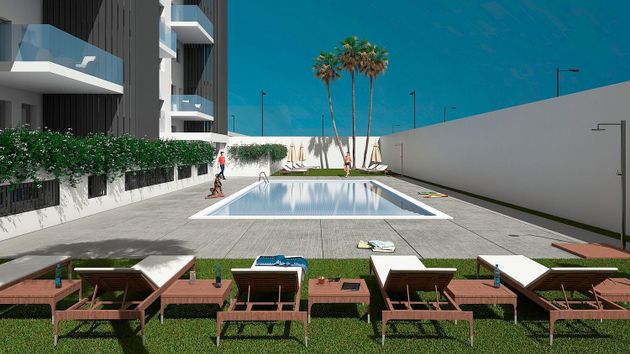 Foto 1 de Pis nou en venda a calle Pampaneira de 2 habitacions amb piscina i jardí