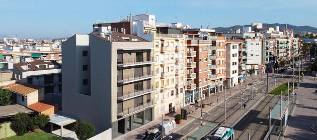 Foto 1 de Pis nou en venda a calle De Montjuïc de 3 habitacions amb ascensor