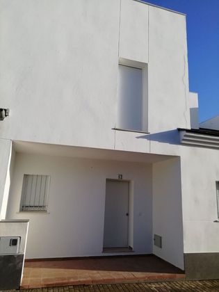 Foto 1 de Casa nueva en venta en calle Dulce Chacón de 1 habitación y 69 m²