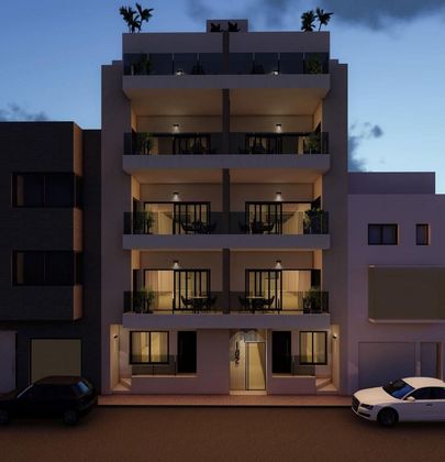 Foto 2 de Venta de piso nuevo en calle Miguel Hernandez de 3 habitaciones con piscina y ascensor
