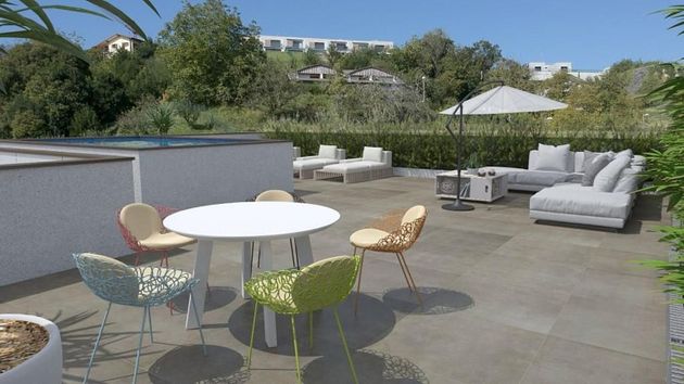 Foto 2 de Casa nova en venda a calle Atotxa Erreka de 3 habitacions amb piscina i jardí