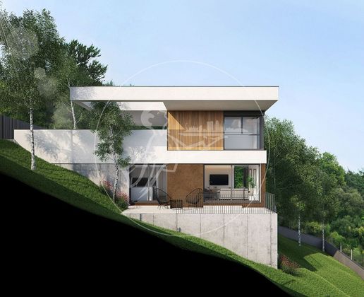 Foto 2 de Casa nueva en venta en calle Pere Planas de 3 habitaciones con piscina y jardín