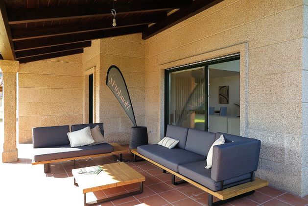 Foto 1 de Casa nova en venda a barrio De San Pedro de 4 habitacions amb jardí i aire acondicionat