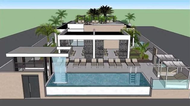 Foto 1 de Venta de casa nueva en calle Arquitecto Manuel de la Peña Suarez de 6 habitaciones con piscina y jardín