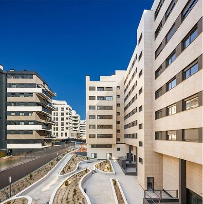 Foto 1 de Alquiler de piso nuevo en calle Alfonso X de 2 habitaciones con piscina y aire acondicionado
