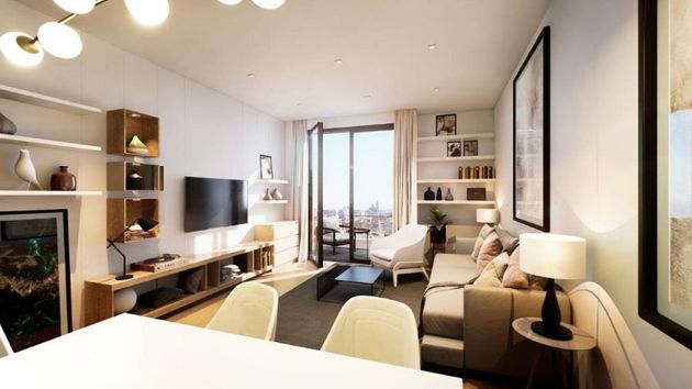 Foto 2 de Venta de piso nuevo en calle Fernando Pessoa de 3 habitaciones con jardín y aire acondicionado