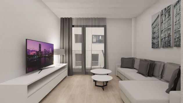 Foto 2 de Piso nuevo en venta en calle Vinya de 3 habitaciones con aire acondicionado y ascensor
