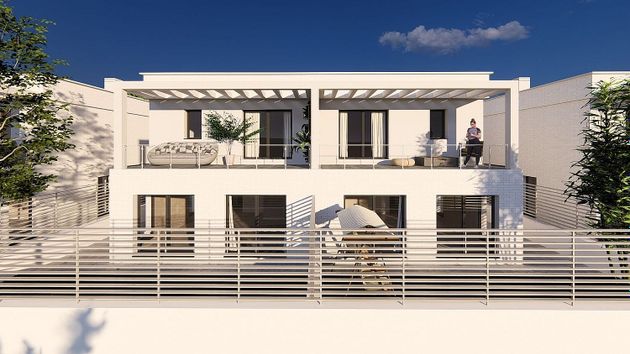 Foto 1 de Casa nueva en venta en calle Fernando VII de 4 habitaciones con piscina