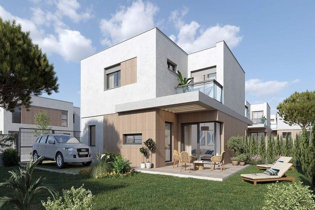 Foto 1 de Casa nova en venda a calle Andalucia de 4 habitacions amb jardí