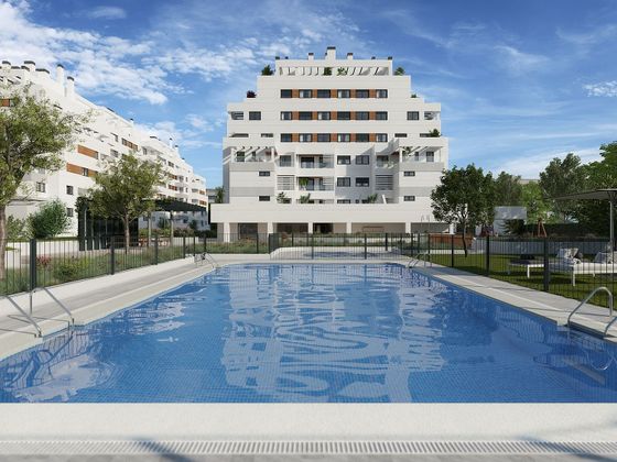 Foto 2 de Pis nou en venda a calle De la Ilusión de 2 habitacions amb piscina i aire acondicionat